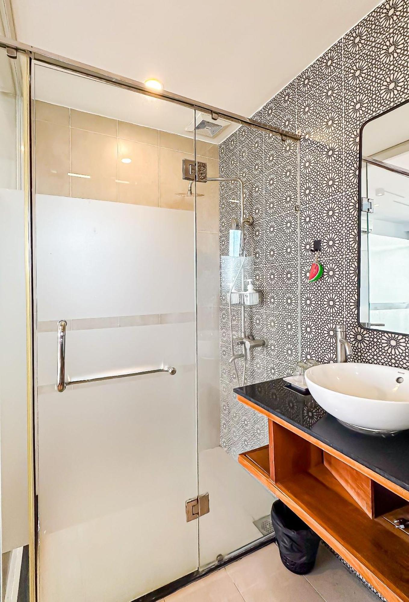 Sea Vista Boutique Hotel & Apartment Дананг Екстериор снимка